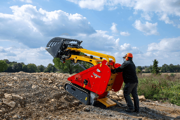 Transport - Porte outils, porte engins - Porte-outils sur chenilles ERKULE