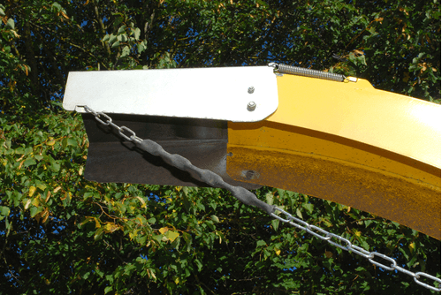 Matériel forestier - Broyeur de branches - Broyeur de branches thermique VEGETOR sur châssis routier