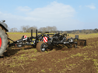 Travail du sol - Déchaumeur à dents - Déchaumeur à dents trainé ou porté BLACKBEAR